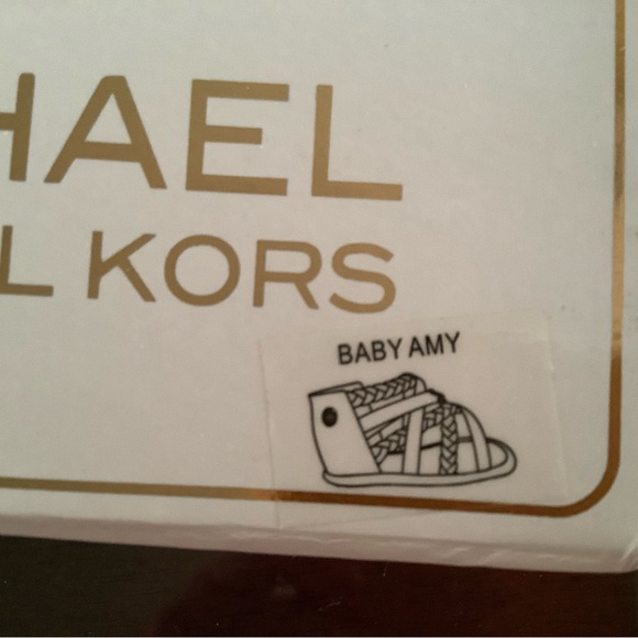 Michael Kors Baby Amy Sandals in White and Gold - Picture 4 of 7